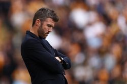 Roy Keane chỉ trích Michael Carrick