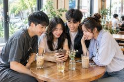 Bùi Công Nam gợi ý loạt phim đáng 'chốt kèo' dịp nghỉ lễ 2/9
