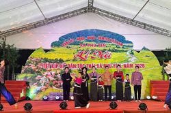 Rộn ràng Tết Xíp Xí của người Thái trắng ở Phù Yên