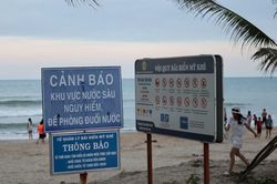 Cứu an toàn 5 học sinh gặp nạn khi tắm biển Mỹ Khê
