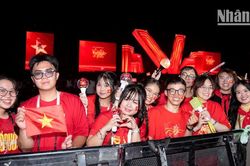[Ảnh] Cuồng nhiệt cùng khán giả trước giờ 'lên sóng' của 'Concert quốc gia'