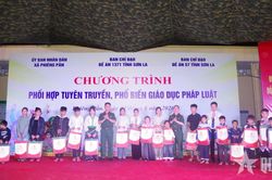 Bộ CHQS tỉnh Sơn La phối hợp tuyên truyền, phổ biến, giáo dục pháp luật cho nhân dân vùng biên giới