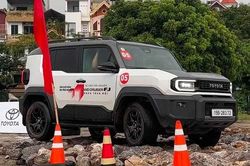 Toyota cảnh báo khách hàng 'mua ôtô bia kèm lạc' trên toàn cầu