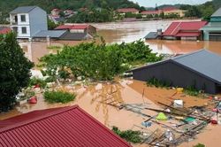 Lạng Sơn: Hơn 4.000 ngôi nhà bị ngập chìm và hư hỏng, 903 điểm sạt lở chia cắt giao thông