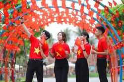 Kéo dài nghỉ dịp 2/9: 'Người lao động không chỉ cần việc làm và thu nhập'