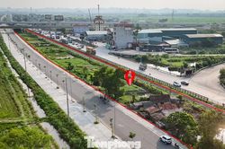 Ninh Bình: Người dân bị bít lối vào đất canh tác bởi đường 360 tỷ đồng