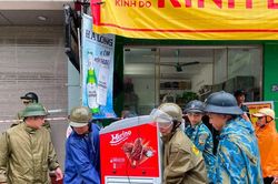 Quảng Ninh khẩn trương di dời người dân khỏi vùng nguy hiểm
