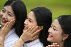 Thí sinh Hoa hậu Việt Nam mê mẩn điểm đến xanh ở Lai Châu