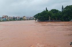 Lạng Sơn phát tin lũ khẩn cấp trên các sông
