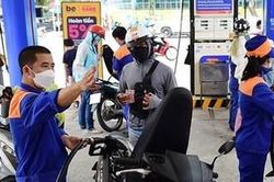 Giá xăng dầu hôm nay 23/8: Thế giới và trong nước đều ghi nhận tuần tăng