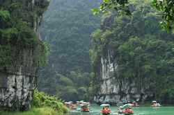 Khu du lịch sinh thái Tràng An tạm dừng hoạt động