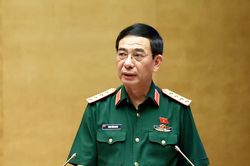 Quốc hội đồng &yacute; sửa một số chức vụ, hạn tuổi sĩ quan dự bị qu&acirc;n đội
