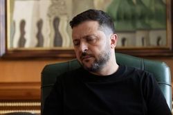 &Ocirc;ng Zelensky phản đối tổ chức bầu cử ở Ukraine, n&oacute;i Nga chuẩn bị tổng động vi&ecirc;n