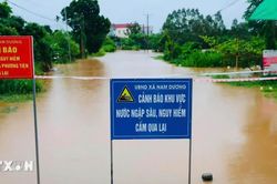 Nhiều tuyến quốc lộ, tỉnh lộ bị sạt lở, giao thông chia cắt do bão số 4