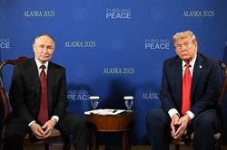 Quan chức Nga tiết lộ khả năng Tổng thống Nga và Mỹ đối thoại tại APEC 2026