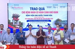 Trao quà cho bệnh nhân ung thư có hoàn cảnh khó khăn tại Thanh Hóa