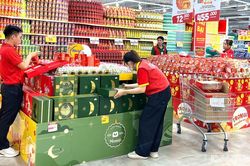 Thị trường bánh Trung thu vào mùa sớm