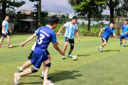 Gần 100 vận động viên tham gia Giải bóng đá 5 người phường Pleiku