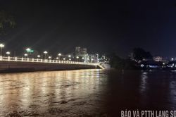 Tăng lưu lượng xả điều tiết hồ chứa nước Bản Lải