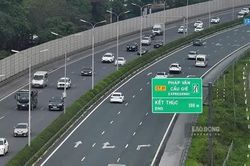 Từ 01/3/2027, thi lấy Giấy phép lái xe ô tô sẽ kiểm tra kỹ năng vượt xe, chuyển làn
