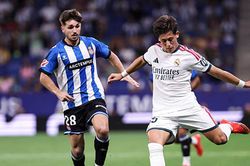 Real Madrid thắng kịch tính Espanyol 2-1 nhờ các nước cờ thay người chuẩn xác của Jose Mourinho
