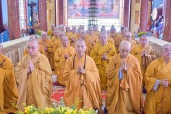 Chư Tăng phường Tân Định, Sài Gòn, Bến Thành, Cầu Ông Lãnh tổ chức Tự tứ, kết thúc 3 tháng An cư kiết hạ