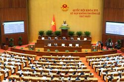 Quốc hội thông qua 2 luật về quân sự, quốc phòng
