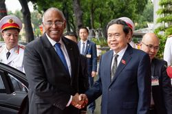 Chủ tịch Quốc hội Trần Thanh Mẫn chủ trì lễ đón, hội đàm với Chủ tịch Quốc hội Cộng hòa Bờ Biển Ngà