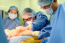 Mất dạ dày sau khi uống nhầm thuốc tẩy bồn cầu