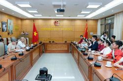 Mở rộng không gian tiếng Việt trong cộng đồng kiều bào