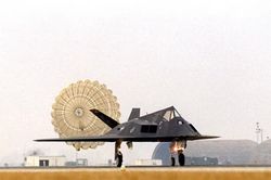 Chiến đấu cơ tàng hình 117 Nighthawk Mỹ vẫn chưa thực sự biến mất