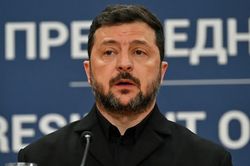 Ông Zelensky cảnh báo về 'sóng thần xẻ đôi Ukraine'