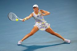 Cựu tay vợt tennis số 1 thế giới tự nhận mình là 'mọt sách'