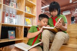 Loạt địa phương miễn phí sách giáo khoa sớm