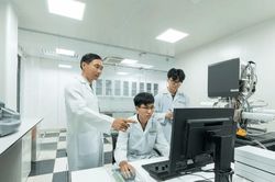 Tuyển sinh đại học 2026: Gần 1/3 thí sinh chọn ngành STEM
