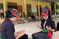 Về Mường Giôn trải nghiệm di sản văn hóa Thái đen dịp Quốc khánh 2.9