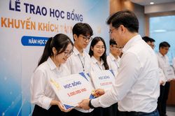 Năm học mới, hàng chục nghìn sinh viên có thể nhận học bổng