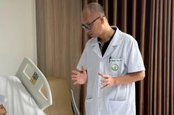 Chạy đua trong đêm, ghép thần kinh bảo quản giữ cơ hội đi lại cho công nhân mỏ