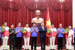[Ảnh] Tổng Bí thư, Chủ tịch nước Tô Lâm trao quyết định bổ nhiệm chức danh Kiểm sát viên Viện Kiểm sát nhân dân tối cao