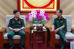 Văn nghệ sĩ về với Sư đoàn 324, khai thác chất liệu từ đời sống người lính