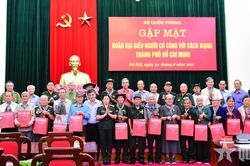 Gặp mặt, tri ân đại biểu người có công với cách mạng TP Hồ Chí Minh