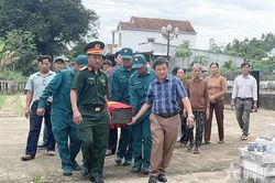 Quảng Ngãi: Truy điệu, an táng hài cốt 2 liệt sĩ tại quê nhà