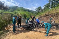 'Bà Hỏa' thiêu rụi nhà dân