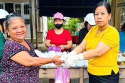 Góp công, góp sức giữ lửa bếp yêu thương