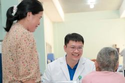 TPHCM triển khai mô hình bệnh viện đồng hành cùng trạm y tế