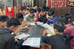 Giữ hồn văn hóa giữa đại ngàn qua chữ Nôm Dao