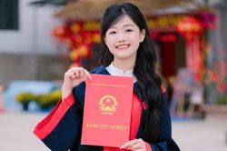 Tiếp sức cho trò nghèo vùng cao vươn đến ước mơ