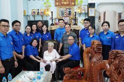 Phát huy tinh thần uống nước nhớ nguồn, hướng tới Ngày thành lập ngành Ngoại giao và Quốc khánh 2/9