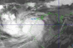 Bão số 4 ít di chuyển, giữ nguyên cường độ trên vùng biển phía Đông Bắc đặc khu Bạch Long Vĩ