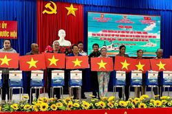Bộ Tư lệnh Vùng Cảnh sát biển 3 đồng hành chăm sóc sức khỏe ngư dân